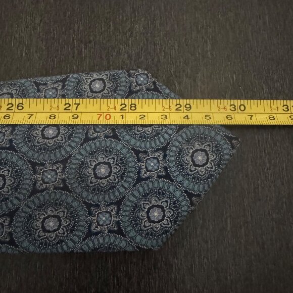 JOS. A. Bank Reserve Mens 100% Silk Tie Blue Floral Medallion Pattern - Picture 6 of 6